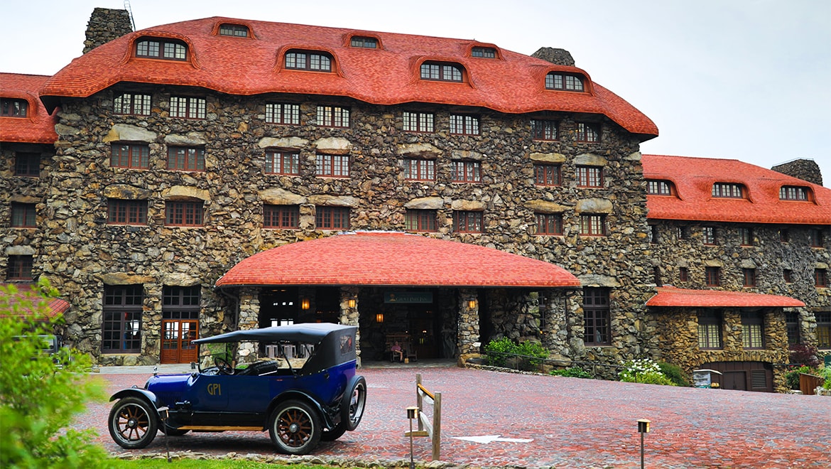 Historic building at Omni Asheville Grove Park