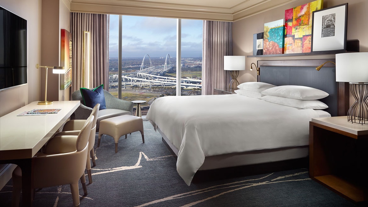 King room with view.