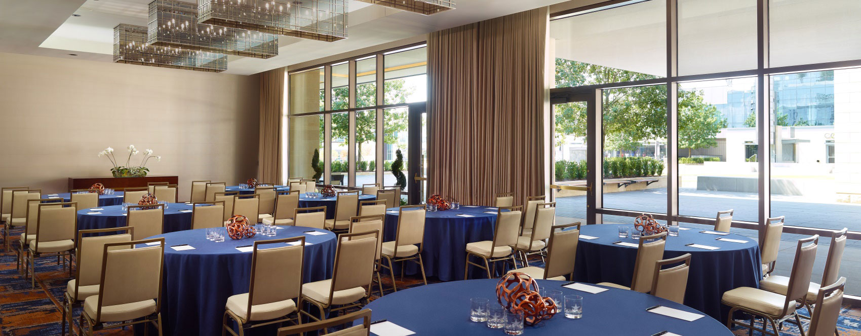 Crescent Meeting Room