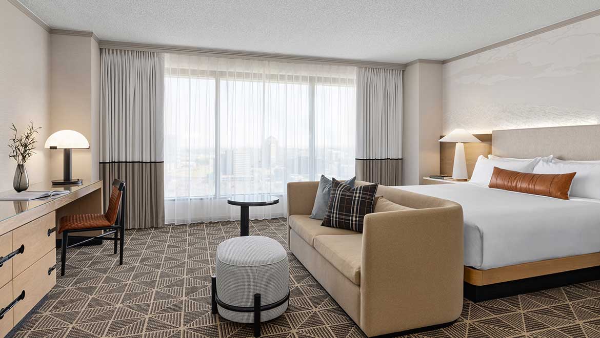 Omni Mandalay Hotel Pool