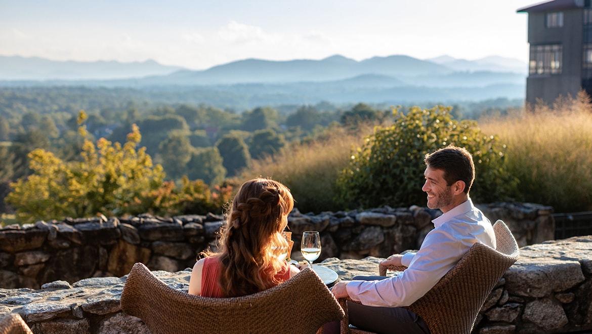 couple at dinner