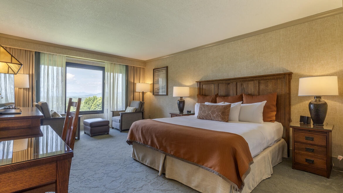 Premier King Mountain View - The Omni Grove Park Inn