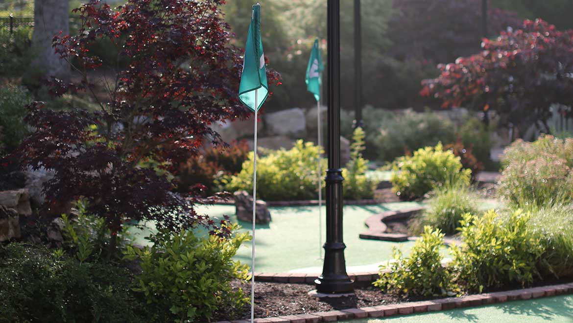 Mini Cascades Miniature Golf