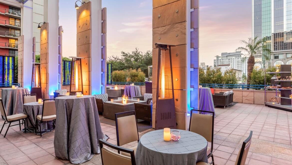 noe bar terrace