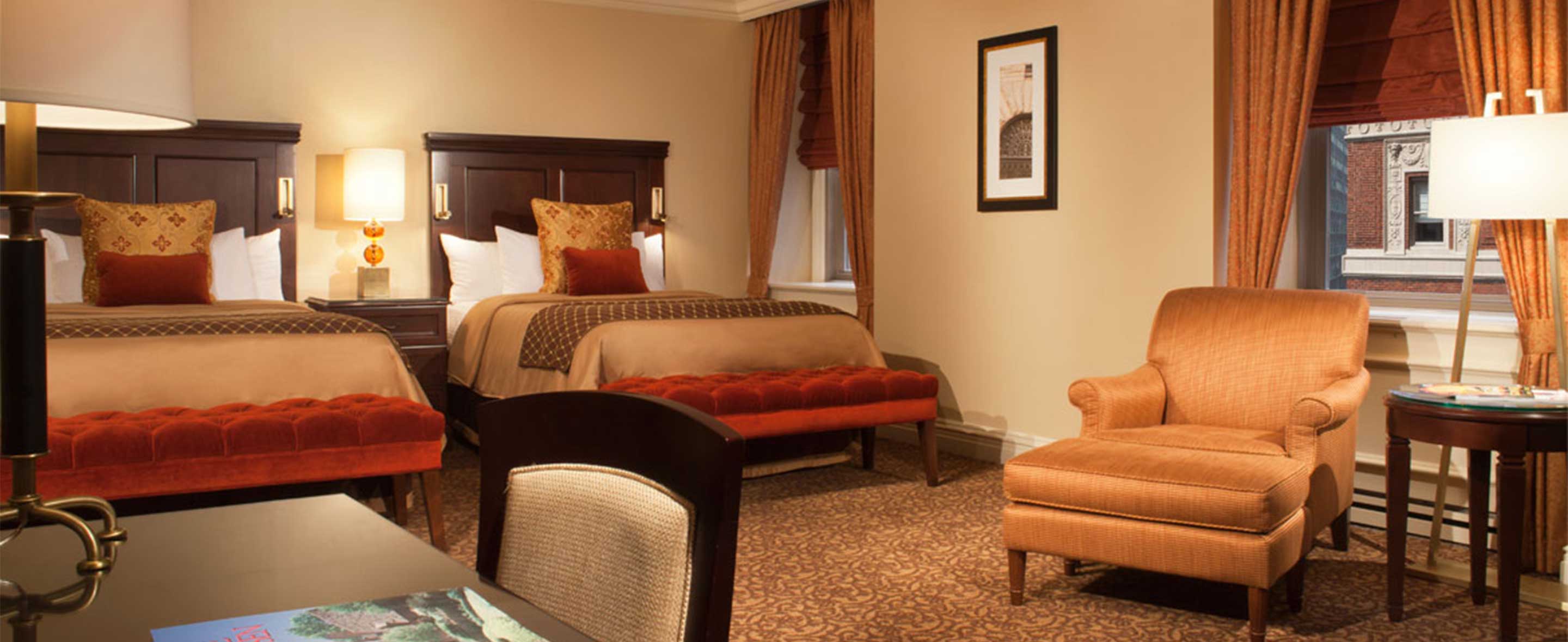 Guest room with two double beds